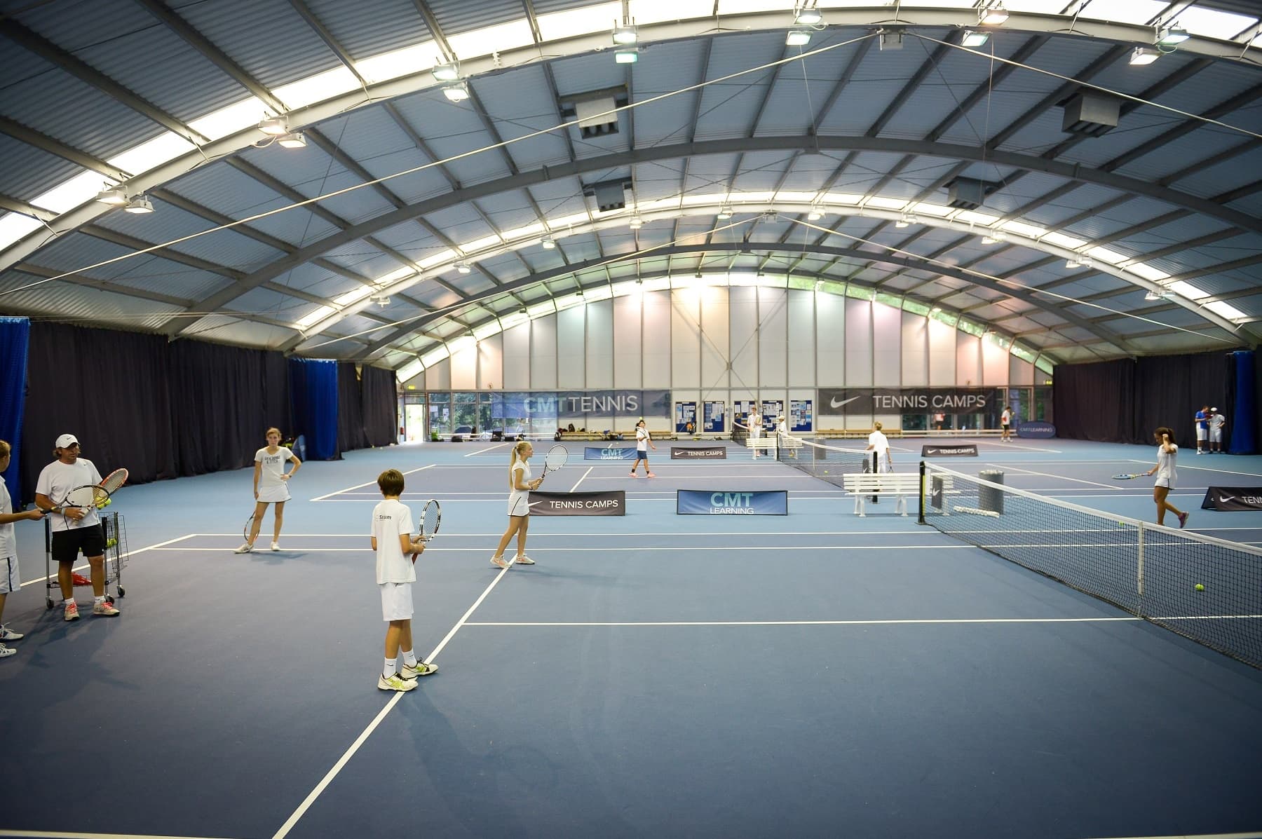 Bradfield College - теннисный центр