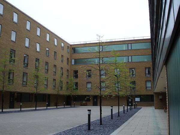 University College London. Резиденция Frances Gardner House