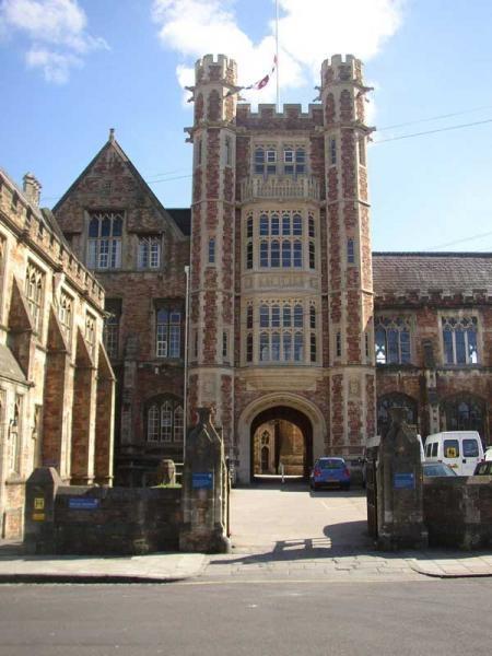 Летние школы Великобритании - Clifton College. Вид на здания колледжа