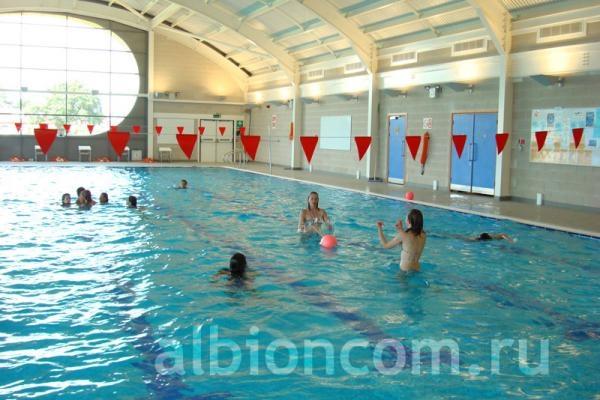 Плавательный бассейн в Shrewsbury School