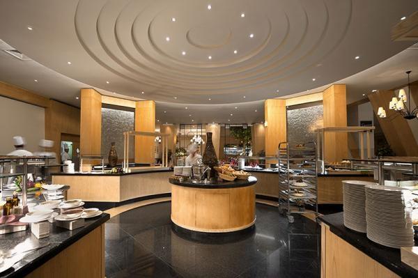 Языковая школа ACE English на Мальте. Отель Intercontinental 5* - ресторан