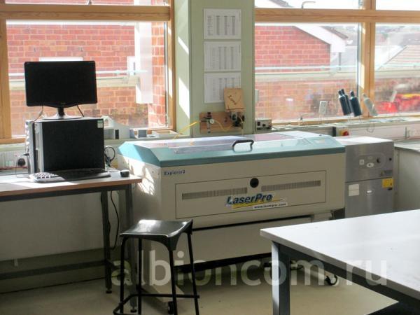 Bromsgrove School. В центре искусств.