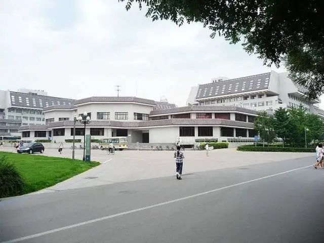 Natural Science Classroom Building