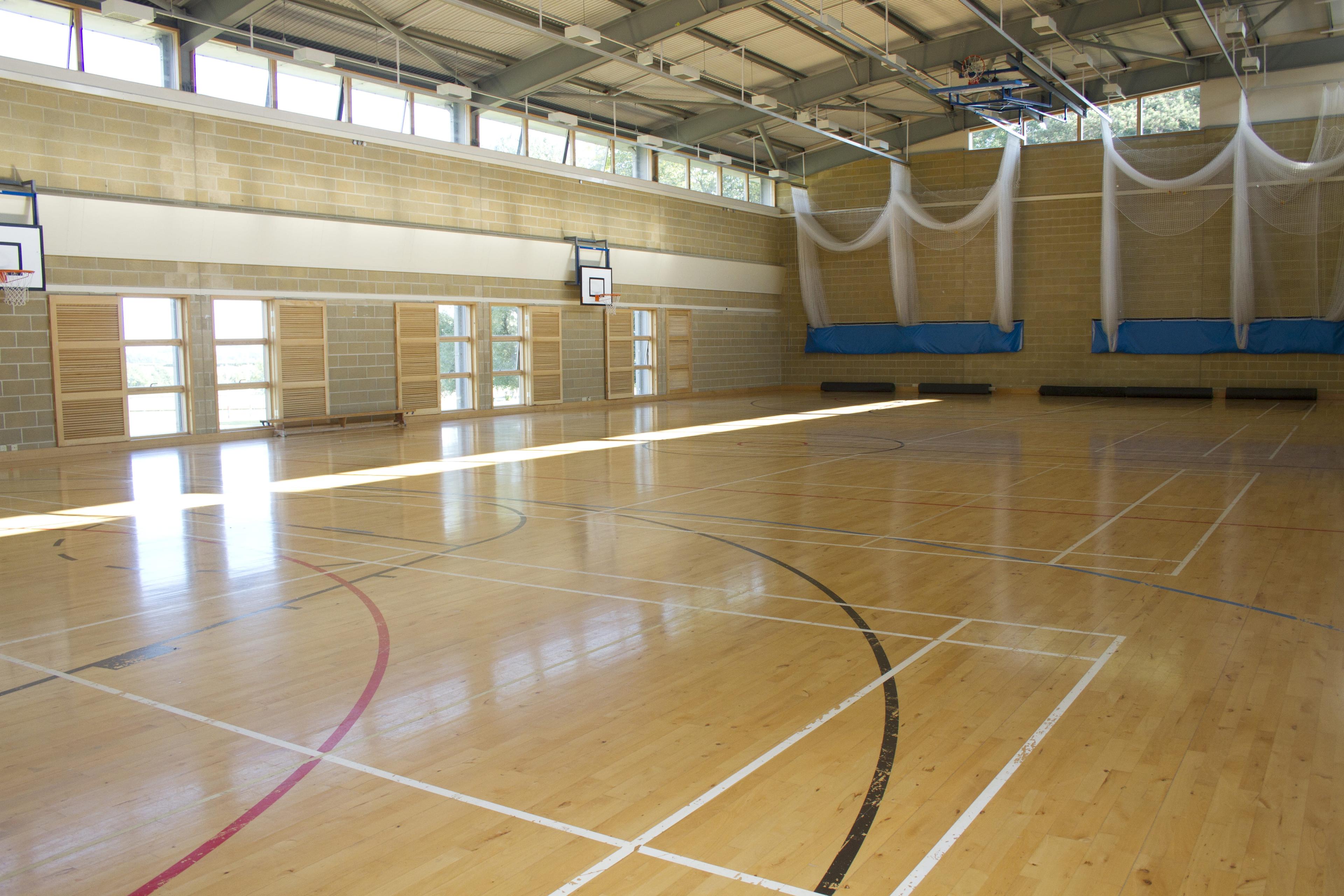 Гластонбери. Sports Hall