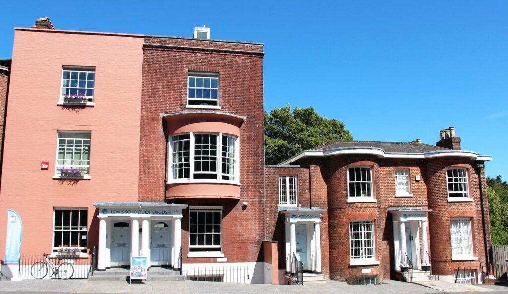 lewis_school
