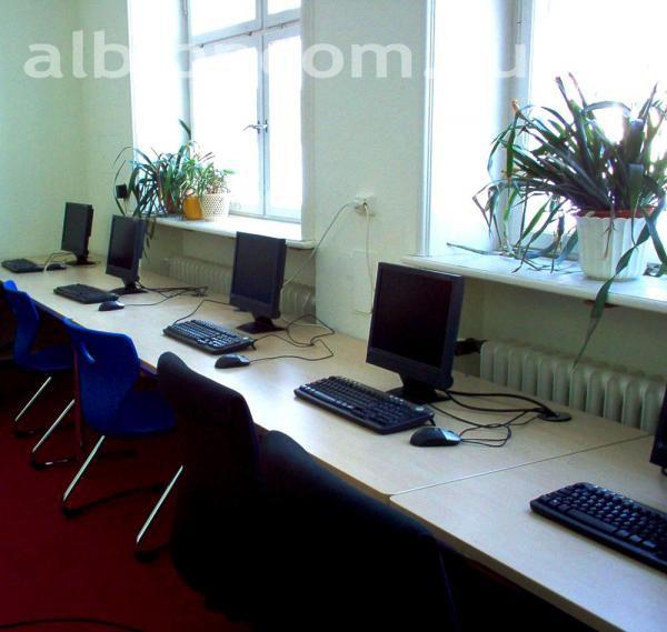 Компьютерный зал летней школы в Меерсбурге