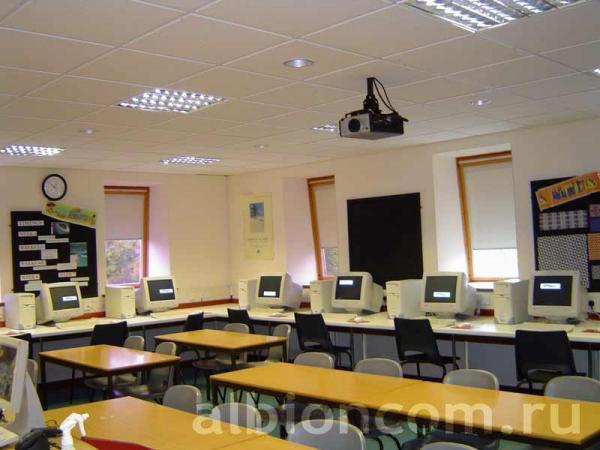 Компьютерный класс в Uppingham School