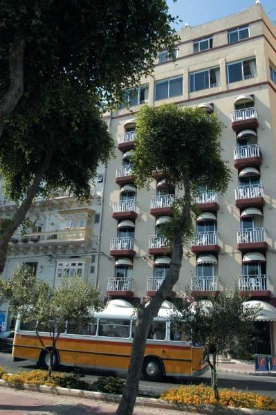 Отель Carlton - резиденция школы European Centre на Мальте