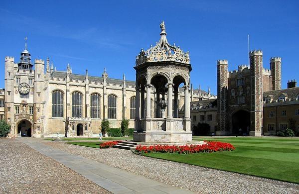 University of Cambridge. Внутренний двор Тринити колледжа