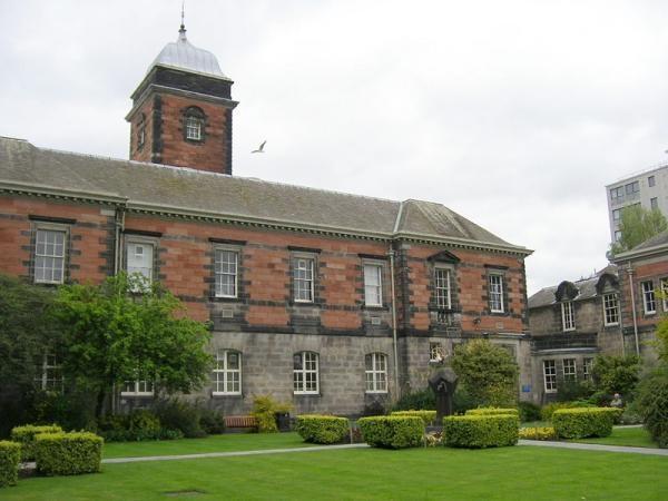 University of Dundee. Harris Building
