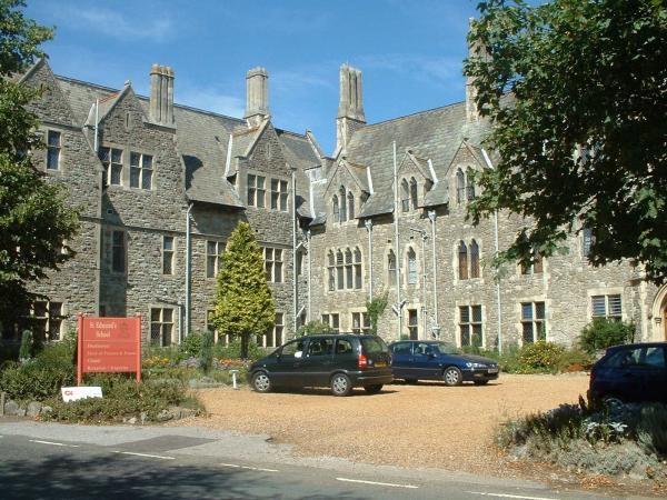 Летняя школа St. Edmund's в Кентербери - вид на главное здание