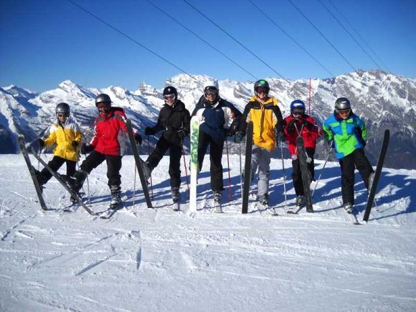 Зимний спортивный лагерь в Швейцарии Les Elfes. На леднике.