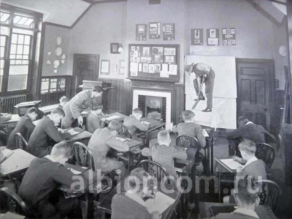 Caterham School, 1912 год. Занятия в классе