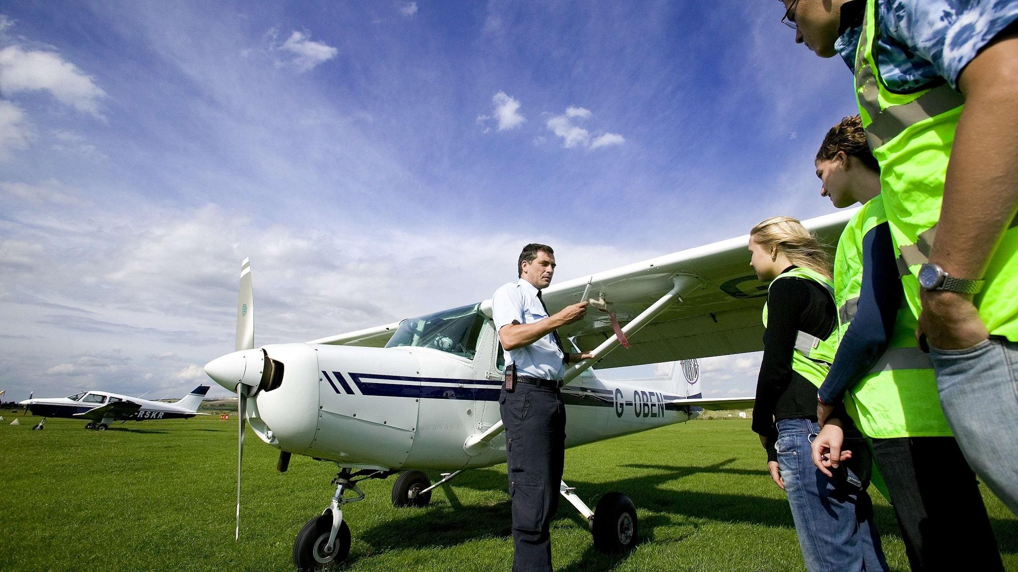 Уроки пилотирования в летней школе в Сассексе