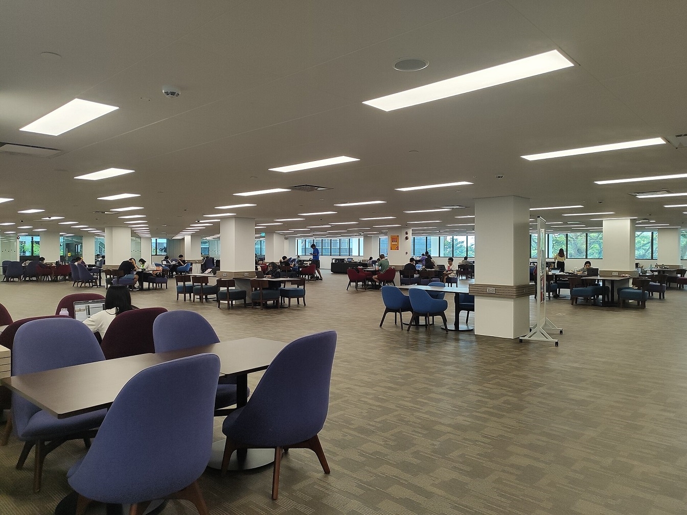 NUS_Central_Library-hall
