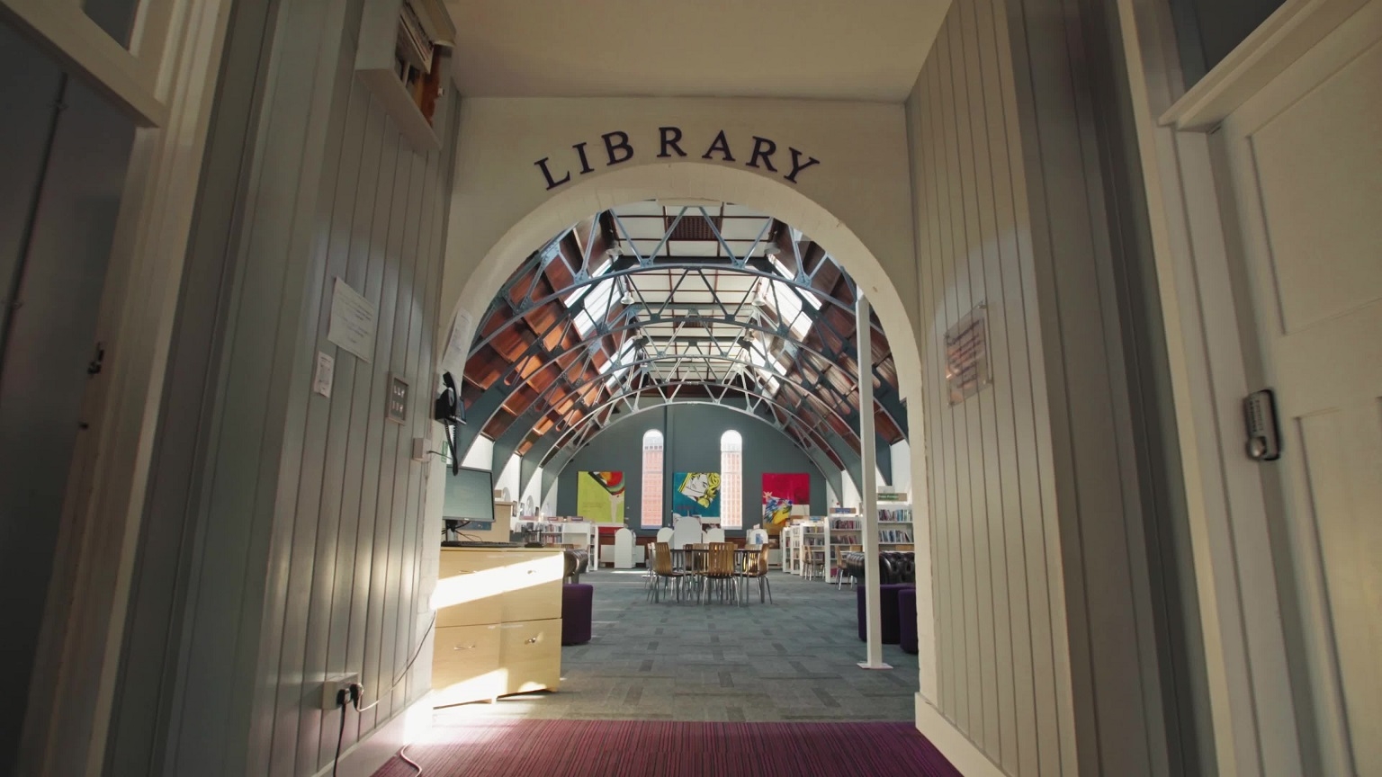 Queenswood-library