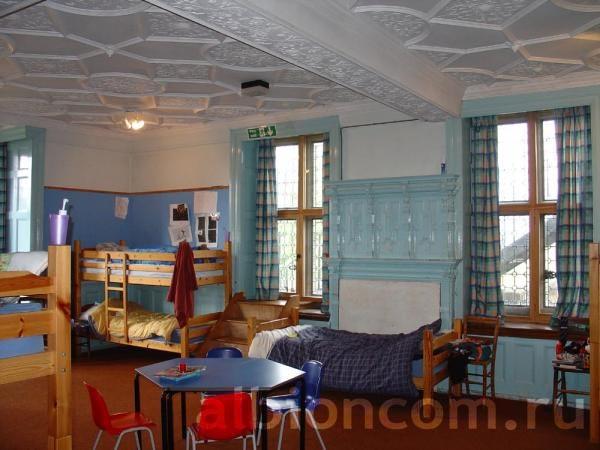 Спальня в школьном общежитии Cottesmore School