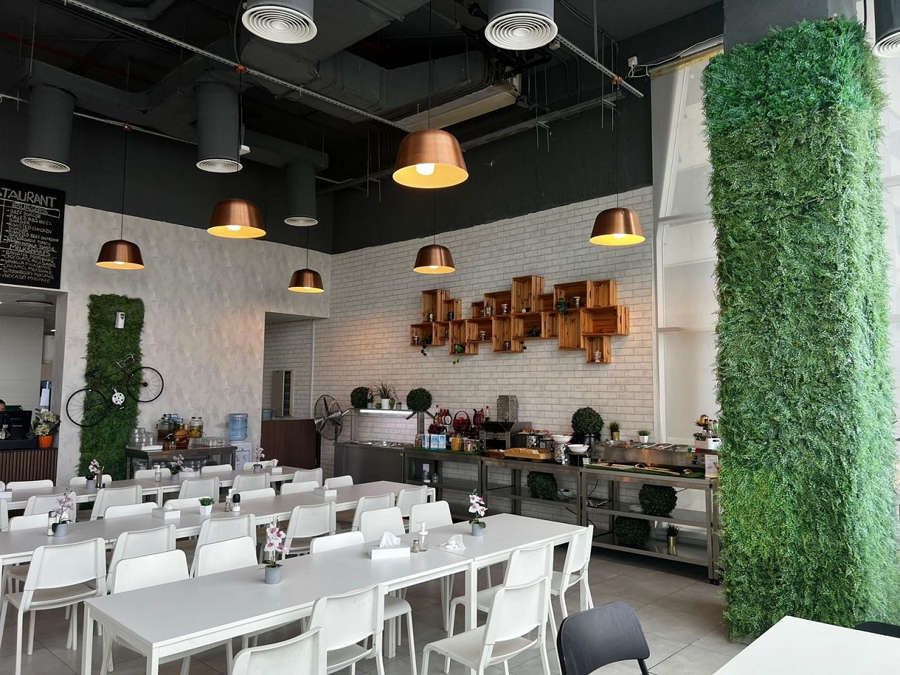 dubai-dining room